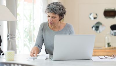 13 Ways Retirees Can Save Money on Utilities This Summer