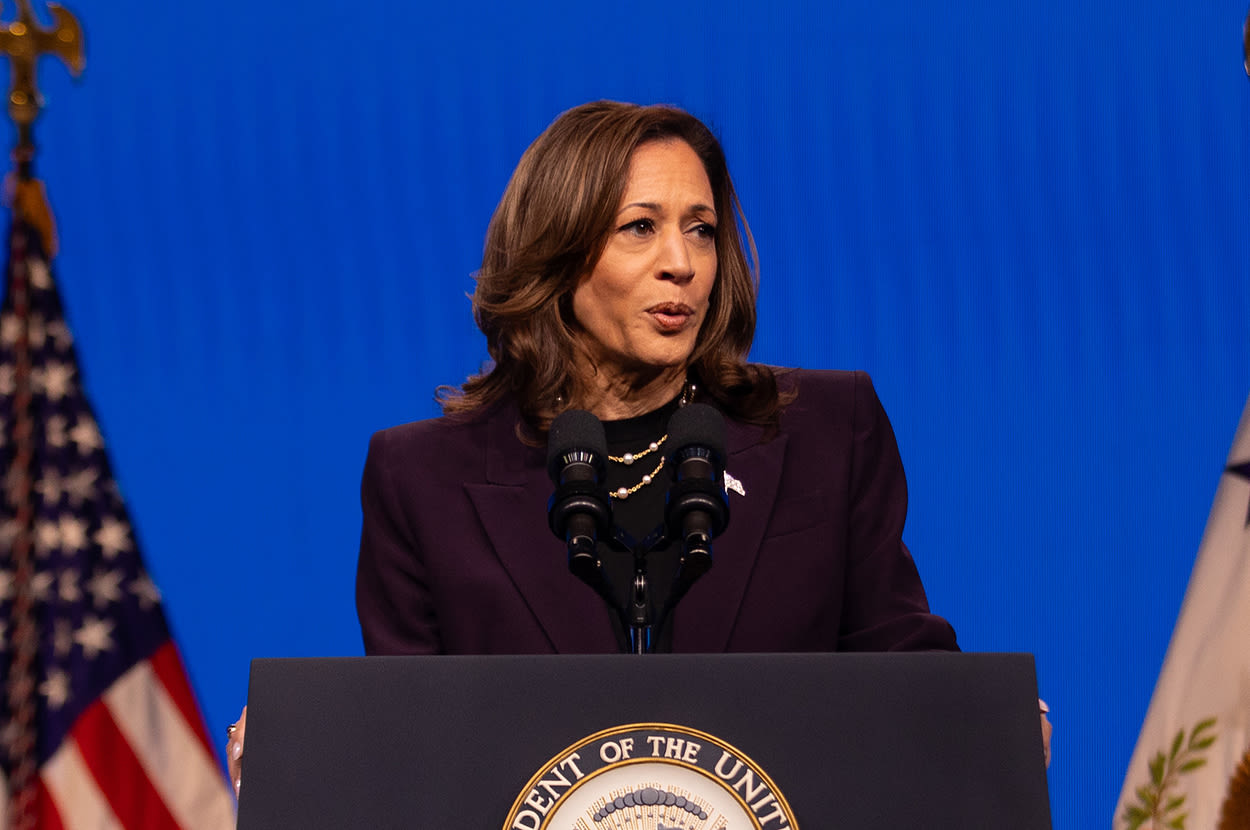 Kamala Harris' Press Release About Donald Trump's Fox News Appearance Is Going Viral