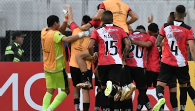 4-1. Fortaleza pierde el invicto ante Nacional Potosí, pero se mantiene líder del grupo D