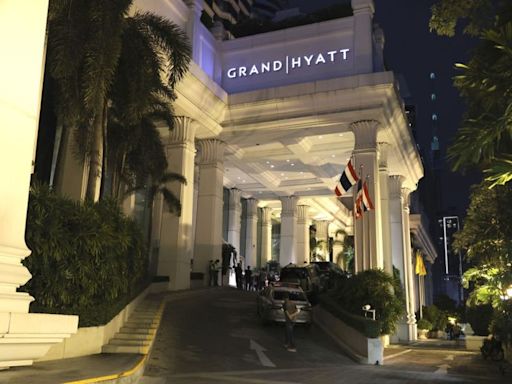 Officials suspect cyanide poisoning after 6 Vietnamese and American guests found dead at Bangkok hotel