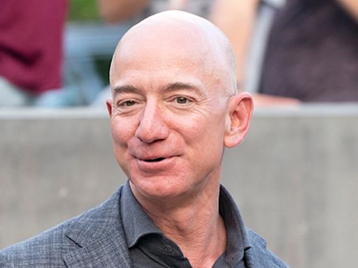 Jeff Bezos' Mom Was A Single Teen Who Took Him To Night School With Her As An Infant — She Made...