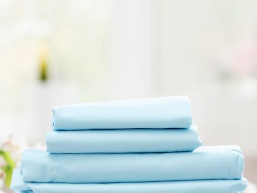 How to Fold a Fitted Sheet in Under a Minute