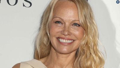 "Je veux être en phase avec moi-même !" : Pamela Anderson assume plus que jamais son âge et tient à le faire savoir