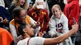 JuJu vs. Paige? No, it's USC vs. UConn in Elite Eight