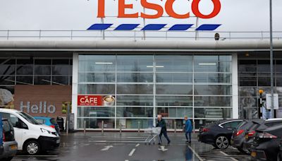 Tesco workers set for 30 mln pound shares windfall