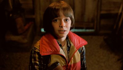 La nueva imagen de ‘Stranger Things 5′ borra la cara de dos personajes misteriosos: ¿quiénes son?