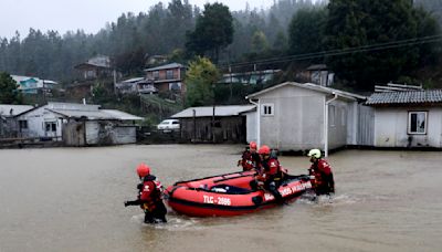 Las lluvias no dan tregua en Chile y un tornado arrasa con al menos 11 viviendas