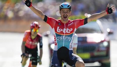 Campenaerts wins a 3-man sprint to take Tour de France stage as Pogacar keeps yellow jersey