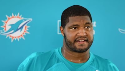 Falcons Held 'Great' Talks with Calais Campbell, But Dolphins Signing was 'Perfect Time'