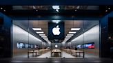 Apple Inc (AAPL): A Detailed Analysis of Its Market Position and Growth Potential in the Computer Hardware Sector