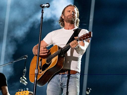 Dierks Bentley, Colbie Caillat coming to Naval Station Norfolk for free concert