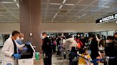 Medios chinos ven 'discriminatorias' las restricciones al viaje por COVID de varios países