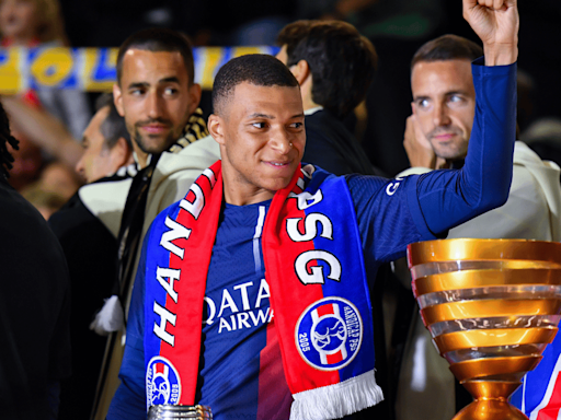 Kylian Mbappe Jeered: Coach Luis Enrique Unaware In 'Beautiful' Paris Saint Germain Send-Off