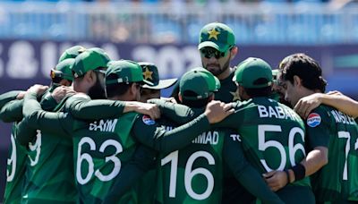 'Waqar, Wasim Left a Legacy Behind but This Team...': Ex-IND Star Feels Pakistan 'Didn't Deserve' a Super 8 Berth - News18