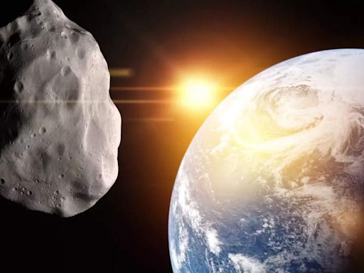 'Planet-killer asteroid' is about to cross the Earth at great speeds: How to watch it live?