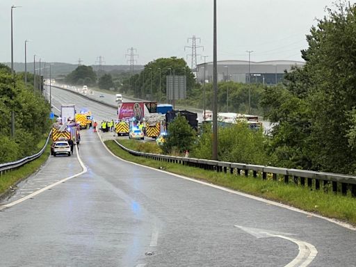 Two men killed in M62 horror crash were Ryanair pilots heading to work