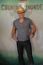 Dustin Lynch