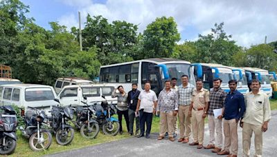 Karnataka transport department bows to auto drivers' demands, seizes 133 bike taxis in Bengaluru