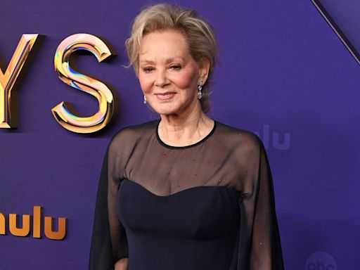 Jean Smart Brings Timeless Elegance to 2024 Emmys Red Carpet Before Taking Home Her Sixth Trophy