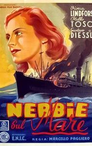 Nebbie sul mare