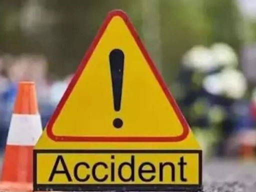 Woman, two daughters, kin killed as truck hits autorickshaw in MP's Shahdol | Bhopal News - Times of India