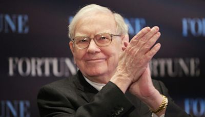 Warren Buffett's Apple stake is worth $169 billion — more than the value of many S&P 500 companies