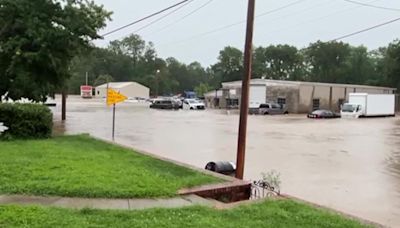 RAW: IL: FLOODING AFTER DAM FAILS IN NASHVILLE, IL