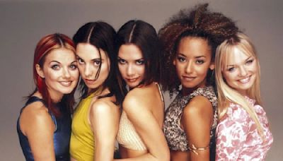 Como en los viejos tiempos: las Spice Girls se reúnen en una fiesta de cumpleaños - La Tercera