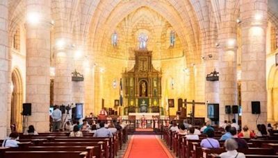La Iglesia católica en el Gran Santo Domingo se pone la sotana del activismo electoral