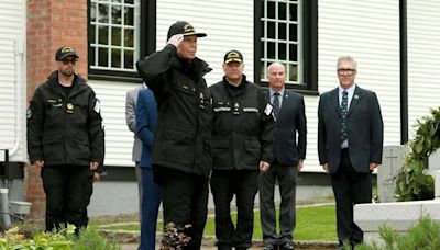 Princess Anne lays wreath at B.C. veteran’s cemetery, receives 21-gun salute