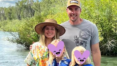 Kristen Bell and Dax Shepard let their kids wander theme park alone