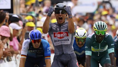 Philipsen se impone en la etapa 'caracol' y Pogacar mantiene el maillot amarillo