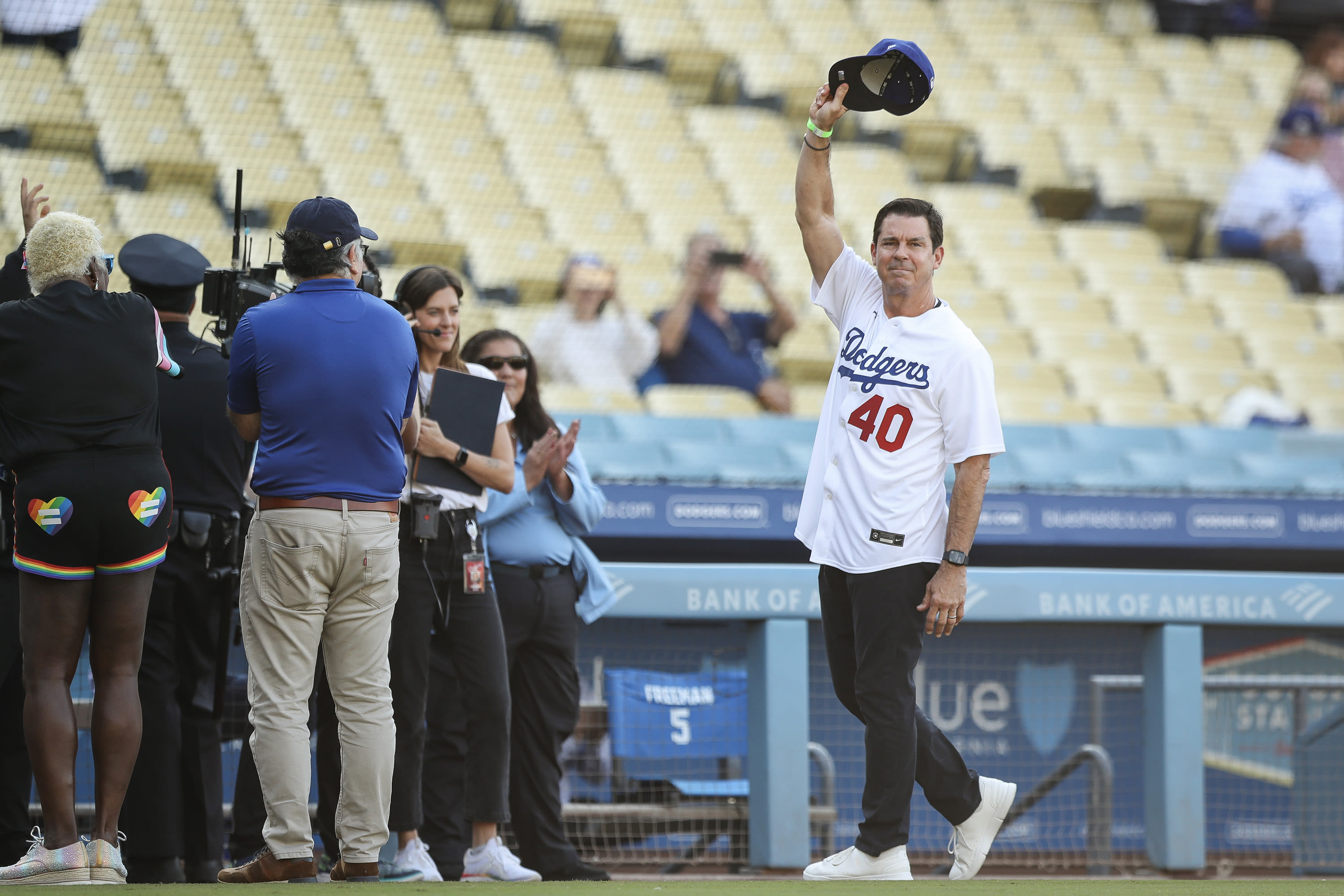 Dave Hyde: For Billy Bean, the ‘pain and deep regret’ of leaving baseball led to his good life’s work