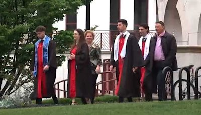 Quintuplets graduate together at Montclair State University, credit family's 'encouragement'