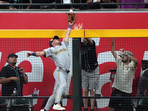 Former Boston College Baseball OF Sal Frelick Makes Leaping Catch in Brewers Win, The Rundown: September 15, 2024