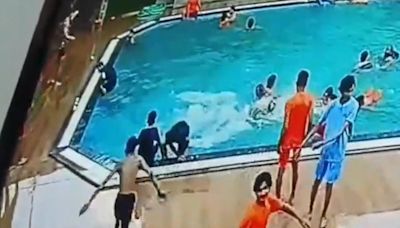 離譜！印男遭人膝頭撞面摔落泳池溺斃 2救生員眼望望無落水救人(有片)