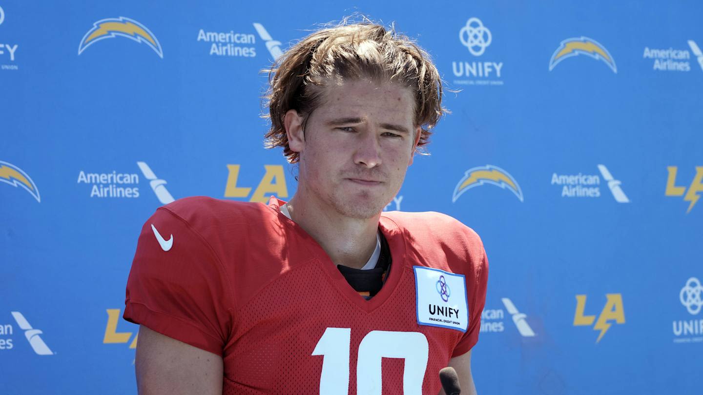 Los Angeles Chargers Quarterback Justin Herbert Questionable for Pittsburgh Matchup