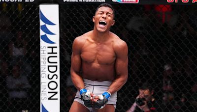 Who are the top fighters in UFC featherweight as Santos becomes latest entrant in division?