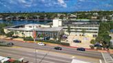 Dueño de edificio de 102 apartamentos en Miami Beach amenaza con desalojar a todos los vecinos