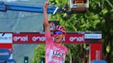 Pogacar celebra un Giro perfecto con el Tour en el horizonte, Martínez segundo