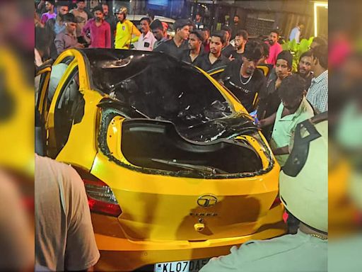 Car accident during movie shoot injures Arjun and Sangeeth | Kochi News - Times of India