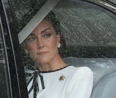 Tempête en coulisses pour Kate Middleton et le prince William ? Une experte en langage corporel livre une analyse précise