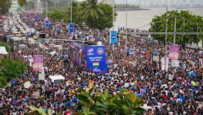 Fans descend on Mumbai’s Marine Drive, Wankhede stadium to welcome team India after T20 victory