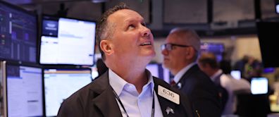 Stock market today: Nasdaq rises, Dow slumps in bumpy trading day as GameStop rallies