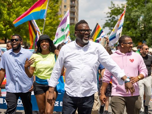 LGBTQ+ community members call on Mayor Brandon Johnson to rescind plan to scale back Pride Parade