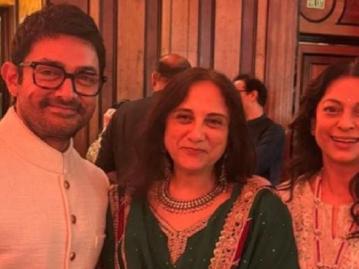 PIC: Juhi Chawla reunites with Aamir Khan at his Ammi’s 90th birthday bash; poses with Mr Perfectionist, sister Farhat