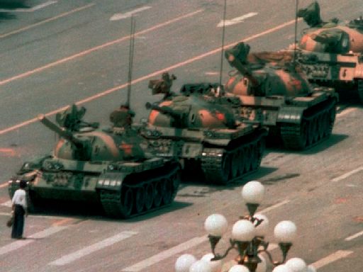 天安門事件35週年揭密：當年那張「坦克人」究竟怎麼拍到的？ | 國際焦點 - 太報 TaiSounds
