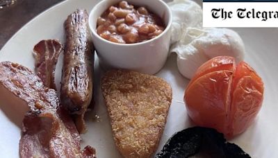 Gordon Ramsay charging £19 for full English ‘no better than a service station meal’