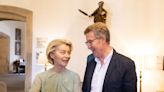 Alberto Núñez Feijóo y Ursula Von der Leyen verán la final de la Champions en el Santiago Bernabéu