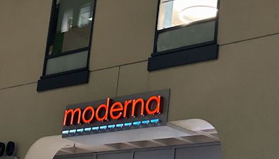 Should You Pick Moderna Stock At $150 After 25% Gains In A Month?
